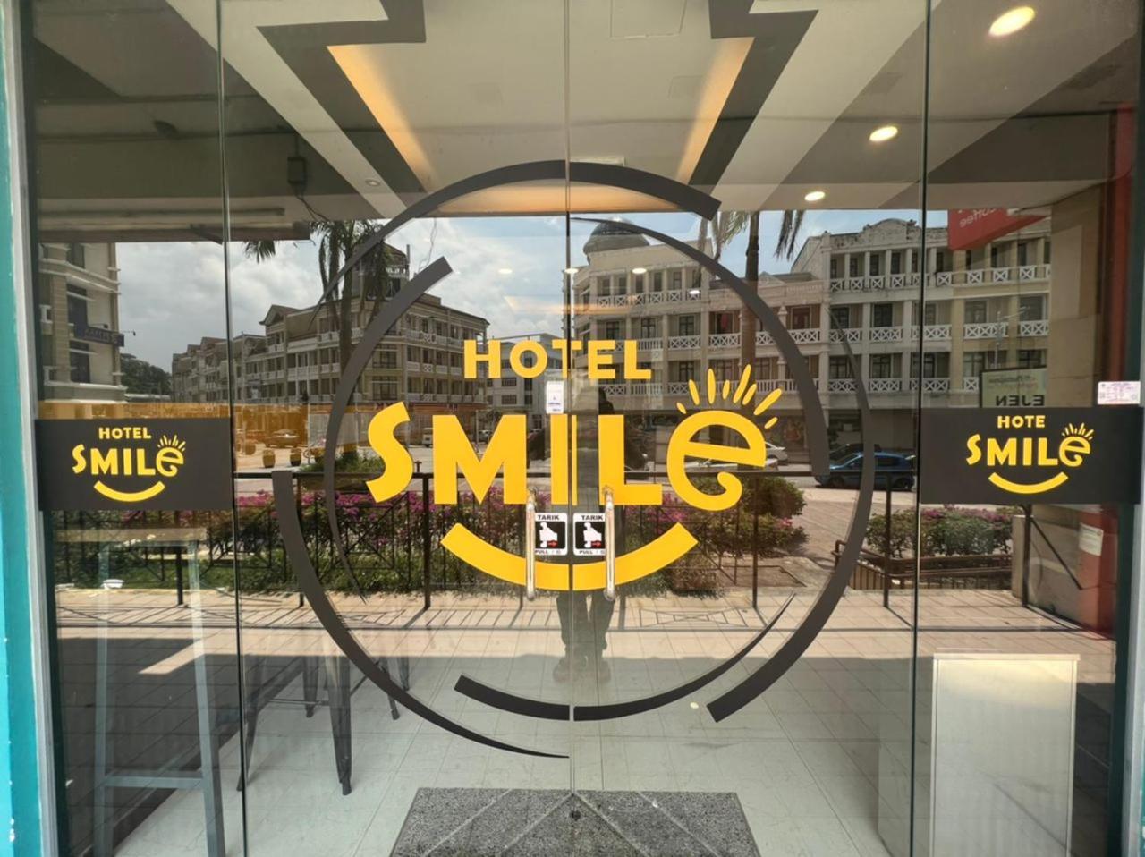 Smile Hotel Путраджая Екстер'єр фото